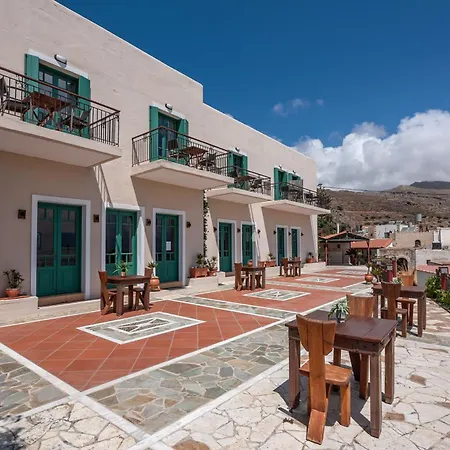 بيت ضيافة Kaliviani Traditional كيساموس